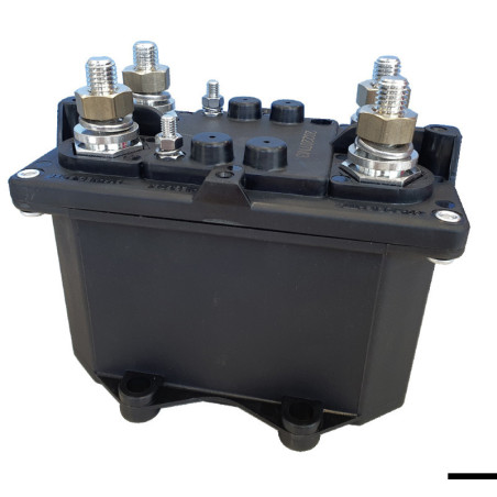 Coupe-batterie automatique bipolaire (télérupteur général de courant avec alimentation séparée de la bobine)