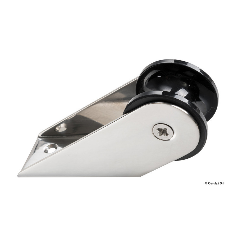 Davier de proue compact 