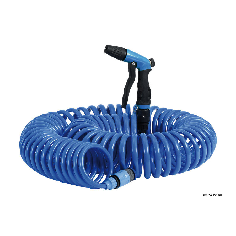 Tuyaux rétractables pour lavage du bateau 