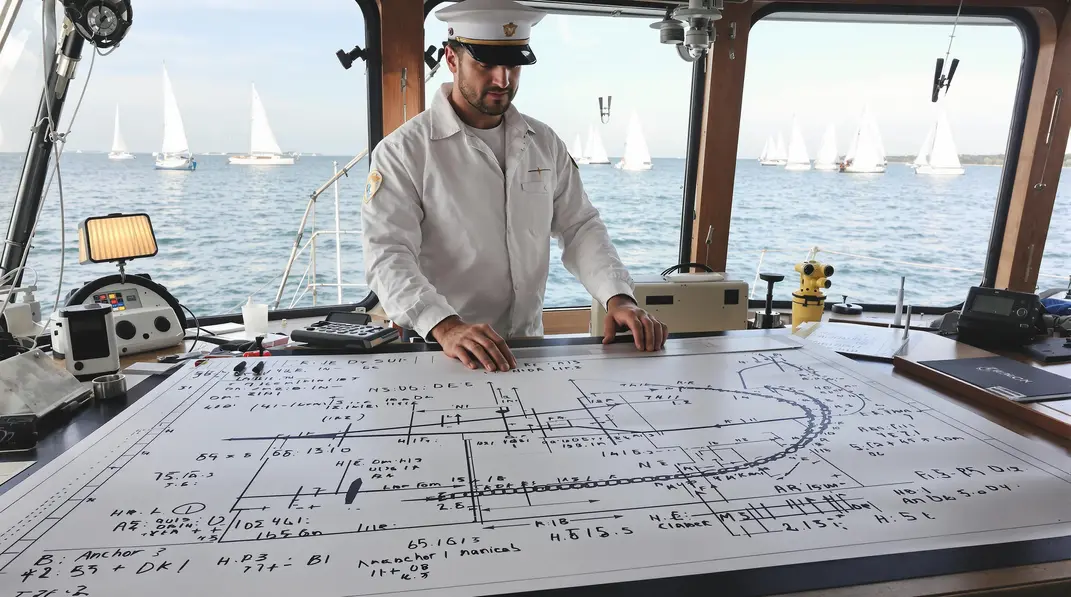 Différents bateaux ancrés illustrant l’adaptation du mouillage à chaque catégorie de navire.
